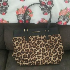 MICHAEL KORS MEDIUM-SIZED TOTE